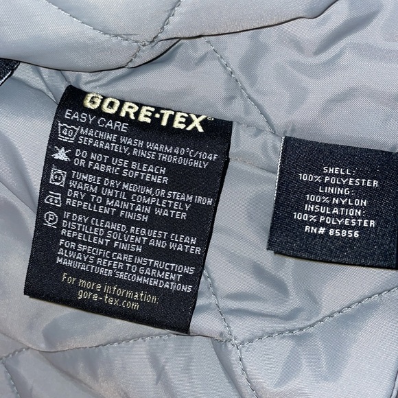 GSX insulated Gore-Tex jacket - Picture 13 of 15